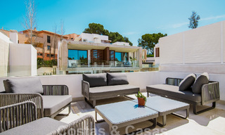Villa à vendre avec vue sur la mer, à proximité de Puente Romano sur le Golden Mile de Marbella 52729 