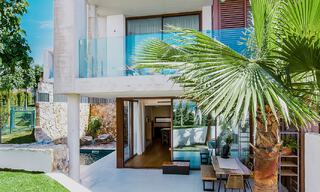 Villa à vendre avec vue sur la mer, à proximité de Puente Romano sur le Golden Mile de Marbella 52735 