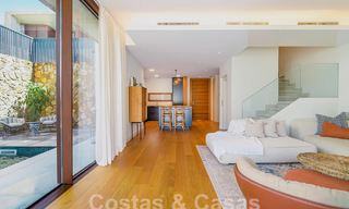 Villa à vendre avec vue sur la mer, à proximité de Puente Romano sur le Golden Mile de Marbella 52738 