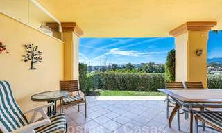 Appartement de jardin à vendre à proximité de Puerto Banus et de la plage dans une urbanisation fermée à Nueva Andalucia, Marbella 55192 