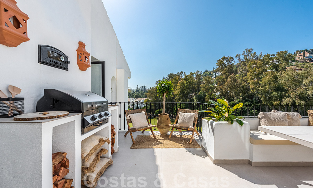Penthouse de caractère à vendre avec vue sur le golf à La Quinta, Benahavis - Marbella 52049