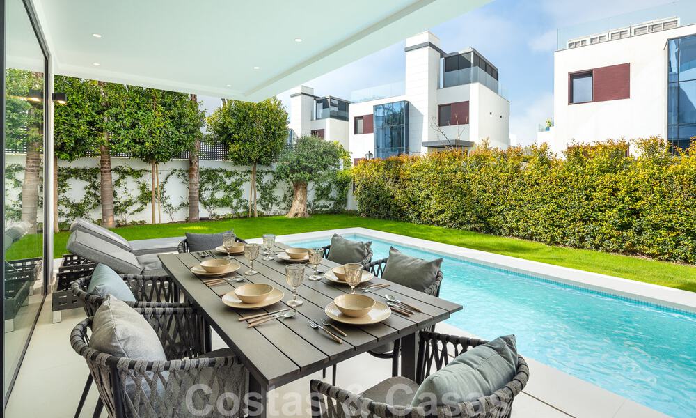 Vente d'une villa de luxe moderne, prête à être emménagée, sur le Golden Mile, Marbella 51782