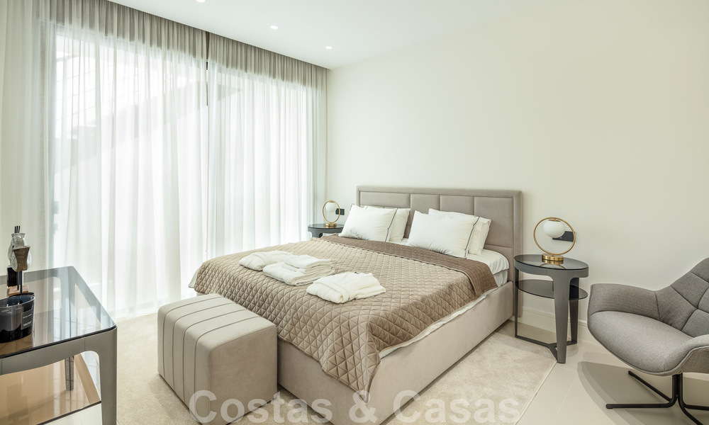 Vente d'une villa de luxe moderne, prête à être emménagée, sur le Golden Mile, Marbella 51797