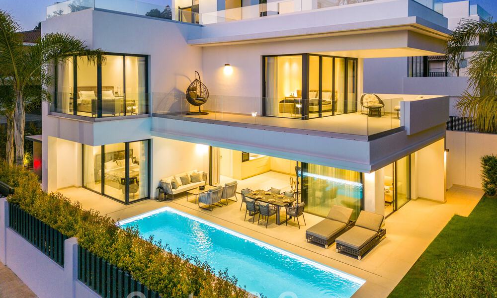 Vente d'une villa de luxe moderne, prête à être emménagée, sur le Golden Mile, Marbella 51802