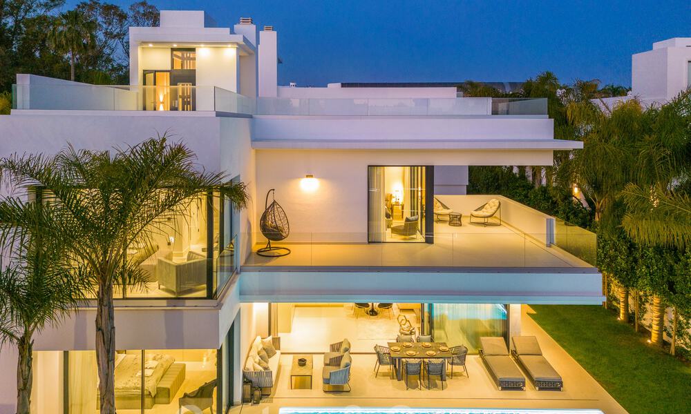 Vente d'une villa de luxe moderne, prête à être emménagée, sur le Golden Mile, Marbella 51803