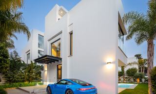 Vente d'une villa de luxe moderne, prête à être emménagée, sur le Golden Mile, Marbella 51804 