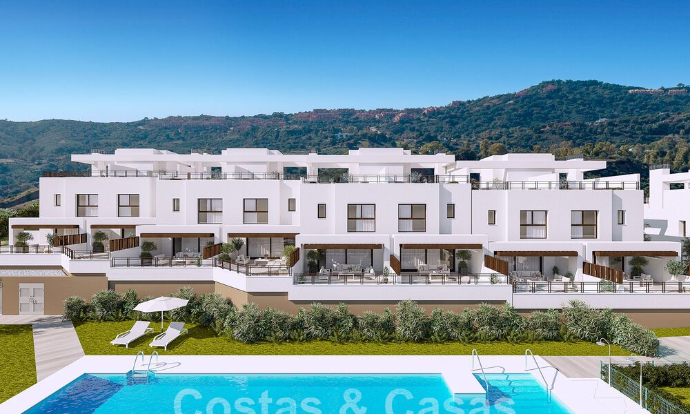 Nouvelle promotion composée de 8 maisons mitoyennes à vendre, avec vue sur les terrains de golf du très convoité complexe golfique de La Cala Golf, Mijas 53264