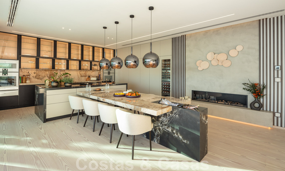 Prête à emménager. Villa neuve exclusive avec vue imprenable sur la mer à vendre, située dans une communauté fermée à La Quinta, Marbella - Benahavis 51839