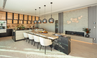 Prête à emménager. Villa neuve exclusive avec vue imprenable sur la mer à vendre, située dans une communauté fermée à La Quinta, Marbella - Benahavis 51839 