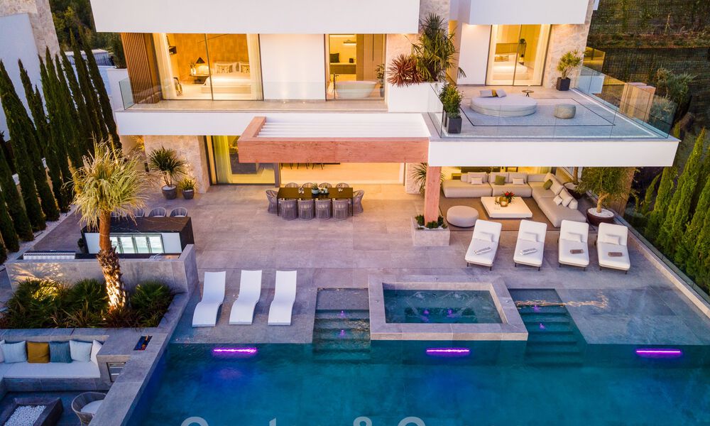 Prête à emménager. Villa neuve exclusive avec vue imprenable sur la mer à vendre, située dans une communauté fermée à La Quinta, Marbella - Benahavis 51843