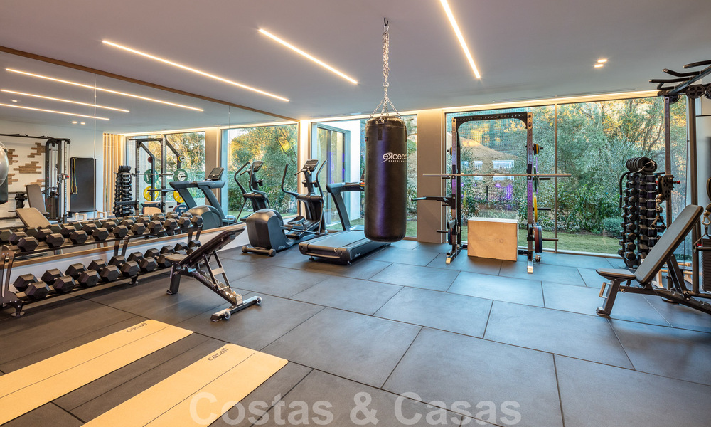 Prête à emménager. Villa neuve exclusive avec vue imprenable sur la mer à vendre, située dans une communauté fermée à La Quinta, Marbella - Benahavis 51861