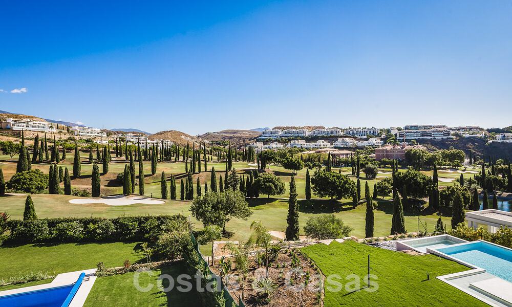 Nouvelle villa de luxe à vendre, en première ligne du golf Los Flamingos à Marbella - Benahavis 52802