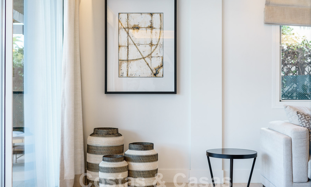 Villa de luxe indépendante à vendre avec piscine privée entourée de terrains de golf dans la vallée de Nueva Andalucia, Marbella 53781