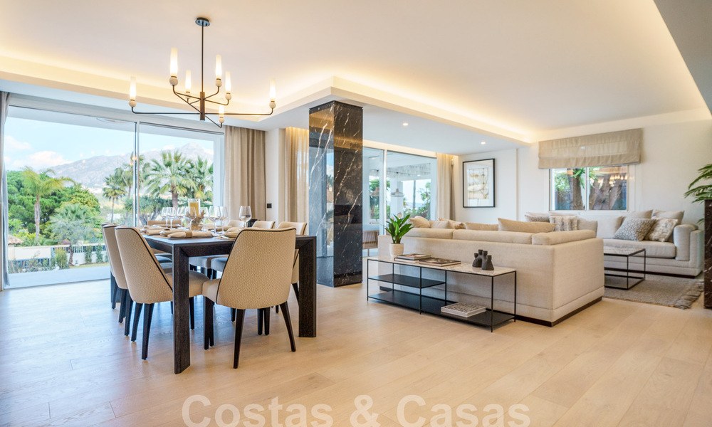 Villa de luxe indépendante à vendre avec piscine privée entourée de terrains de golf dans la vallée de Nueva Andalucia, Marbella 53801
