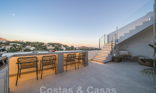 Penthouse luxueusement rénové à vendre avec terrasse spacieuse dans le resort de golf La Quinta, Benahavis - Marbella 53826 