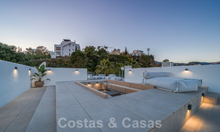 Penthouse luxueusement rénové à vendre avec terrasse spacieuse dans le resort de golf La Quinta, Benahavis - Marbella 53828 
