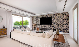 Villa moderne de luxe à vendre, prête à emménager, à quelques pas de la plage prés un quartier privilégié de Guadalmina Baja, Marbella - Estepona 53848 