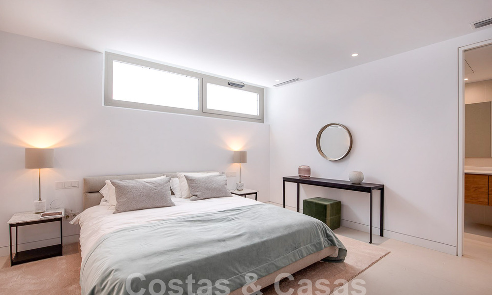 Villa moderne de luxe à vendre, prête à emménager, à quelques pas de la plage prés un quartier privilégié de Guadalmina Baja, Marbella - Estepona 53854