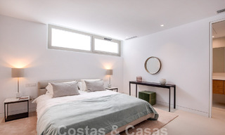 Villa moderne de luxe à vendre, prête à emménager, à quelques pas de la plage prés un quartier privilégié de Guadalmina Baja, Marbella - Estepona 53854 