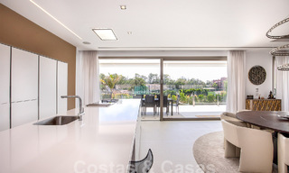Villa moderne de luxe à vendre, prête à emménager, à quelques pas de la plage prés un quartier privilégié de Guadalmina Baja, Marbella - Estepona 53860 