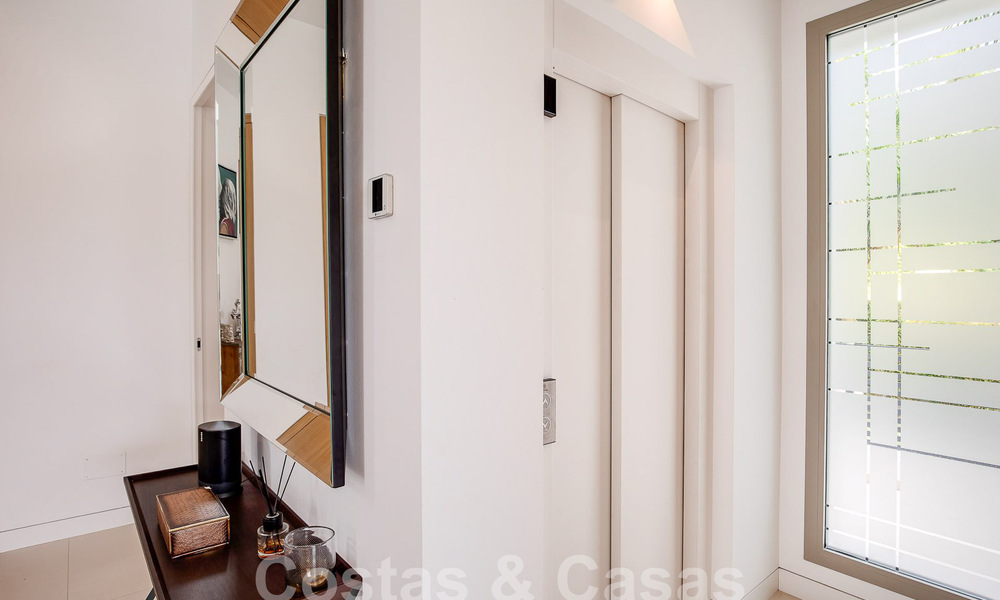 Villa moderne de luxe à vendre, prête à emménager, à quelques pas de la plage prés un quartier privilégié de Guadalmina Baja, Marbella - Estepona 53861