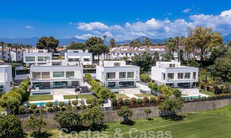Villa moderne de luxe à vendre, prête à emménager, à quelques pas de la plage prés un quartier privilégié de Guadalmina Baja, Marbella - Estepona 53878