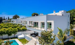 Villa moderne de luxe à vendre, prête à emménager, à quelques pas de la plage prés un quartier privilégié de Guadalmina Baja, Marbella - Estepona 53880 