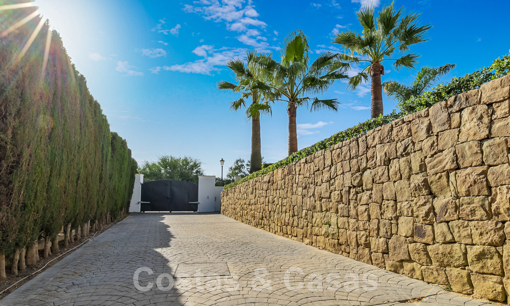 Charmante villa à vendre près de la plage d'Elviria à l'est du centre de Marbella 53898
