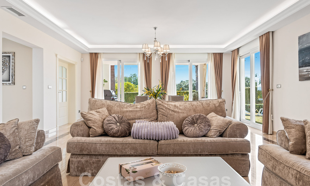 Charmante villa à vendre près de la plage d'Elviria à l'est du centre de Marbella 53908