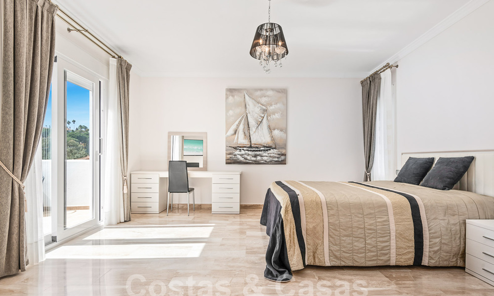 Charmante villa à vendre près de la plage d'Elviria à l'est du centre de Marbella 53917