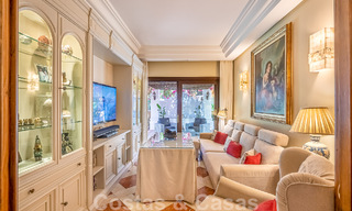 Elégante villa andalouse de luxe à vendre à deux pas de la plage dans l'urbanisation convoitée de Bahia de Marbella 51889 