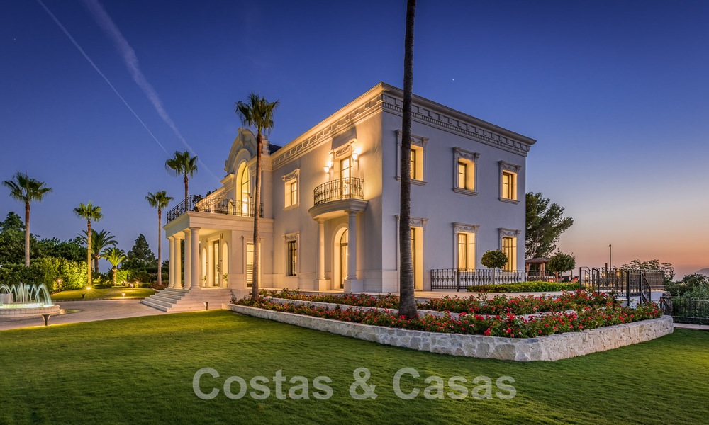 Majestueuse villa de luxe à vendre avec 7 chambres à coucher dans une urbanisation exclusive à l'est du centre de Marbella 51979