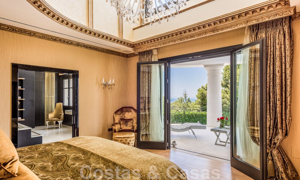 Majestueuse villa de luxe à vendre avec 7 chambres à coucher dans une urbanisation exclusive à l'est du centre de Marbella 51982