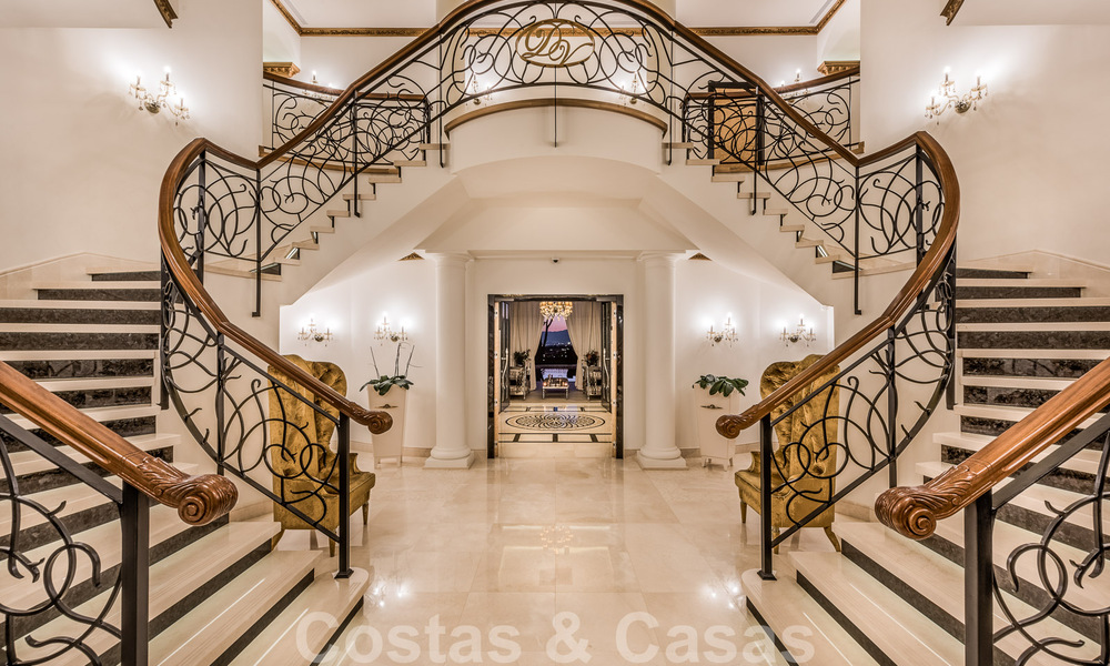 Majestueuse villa de luxe à vendre avec 7 chambres à coucher dans une urbanisation exclusive à l'est du centre de Marbella 51985