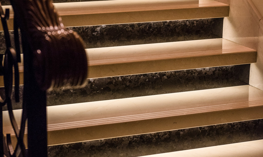 Majestueuse villa de luxe à vendre avec 7 chambres à coucher dans une urbanisation exclusive à l'est du centre de Marbella 52016