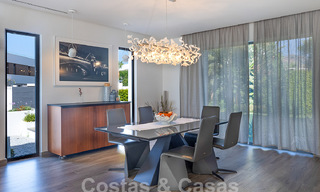 Villa moderne de luxe à vendre avec vue imprenable sur la mer dans un quartier exclusif de Benahavis - Marbella 53361 