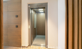 Villa moderne de luxe à vendre avec vue imprenable sur la mer dans un quartier exclusif de Benahavis - Marbella 53367 