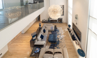 Villa moderne de luxe à vendre avec vue imprenable sur la mer dans un quartier exclusif de Benahavis - Marbella 53368 