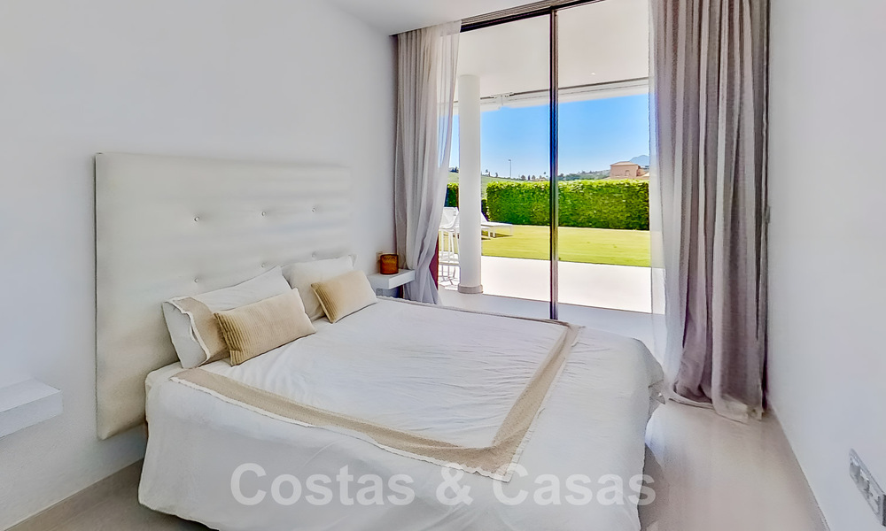 Appartement moderne avec 3 chambres dans un complexe de golf sur le nouveau Golden Mile entre Marbella et Estepona 53230