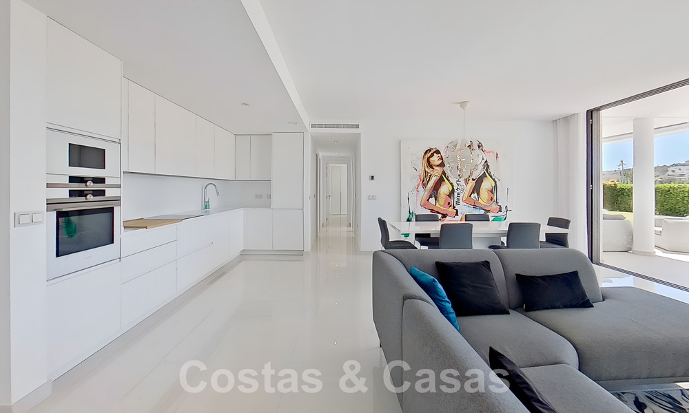 Appartement moderne avec 3 chambres dans un complexe de golf sur le nouveau Golden Mile entre Marbella et Estepona 53234