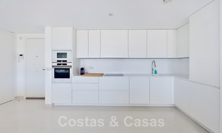 Appartement moderne avec 3 chambres dans un complexe de golf sur le nouveau Golden Mile entre Marbella et Estepona 53242 