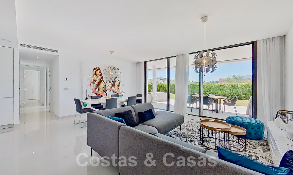 Appartement moderne avec 3 chambres dans un complexe de golf sur le nouveau Golden Mile entre Marbella et Estepona 53244