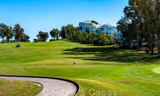 Appartement moderne avec 3 chambres dans un complexe de golf sur le nouveau Golden Mile entre Marbella et Estepona 53256 