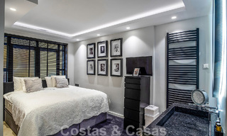 Appartement de luxe de 4 chambres à vendre dans un complexe exclusif de deuxième ligne de plage à Puerto Banus, Marbella 52123 
