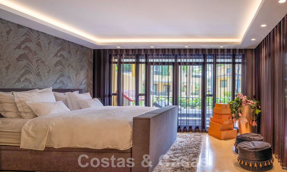 Appartement de luxe de 4 chambres à vendre dans un complexe exclusif de deuxième ligne de plage à Puerto Banus, Marbella 52128