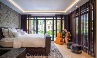 Appartement de luxe de 4 chambres à vendre dans un complexe exclusif de deuxième ligne de plage à Puerto Banus, Marbella 52129 