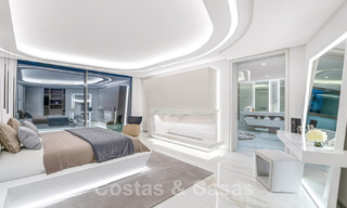 Villa de luxe neuve avec design architectural à vendre, en première ligne de plage à Los Monteros, Marbella 52291 