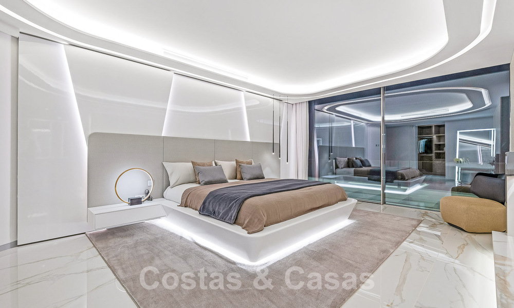 Villa de luxe neuve avec design architectural à vendre, en première ligne de plage à Los Monteros, Marbella 52293