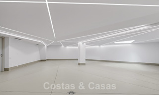 Villa de luxe neuve avec design architectural à vendre, en première ligne de plage à Los Monteros, Marbella 52308 