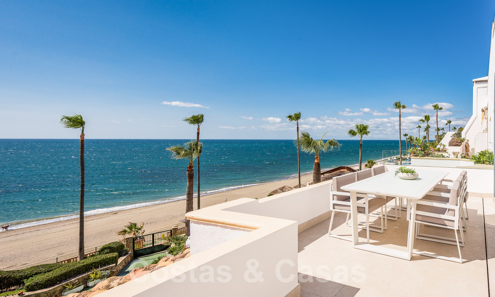 Penthouse contemporain rénové à vendre dans un complexe balnéaire avec vue sur la mer, sur le nouveau Golden Mile entre Marbella et Estepona 52877